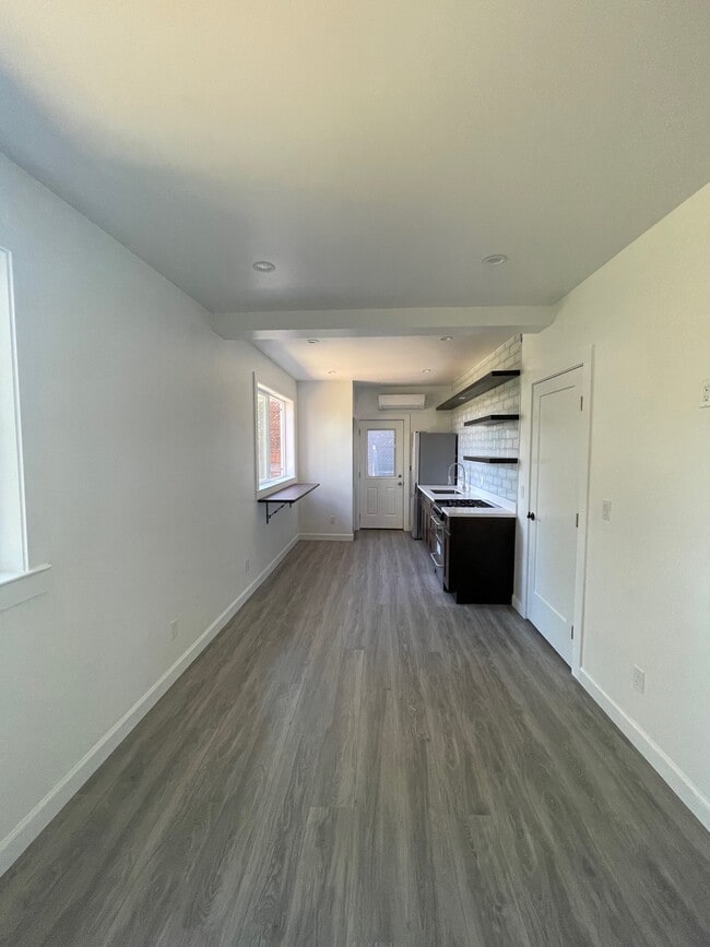 Building Photo - 252 Scenic Ave