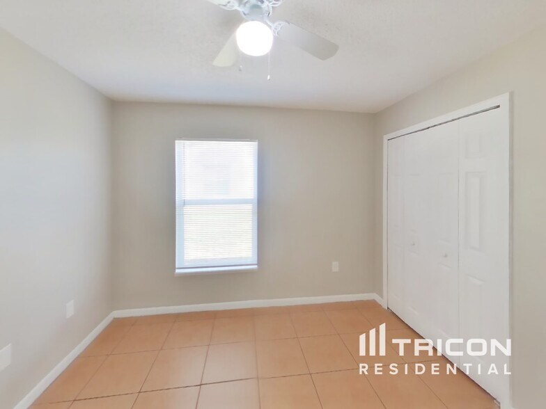 Building Photo - 11357 Pickford St