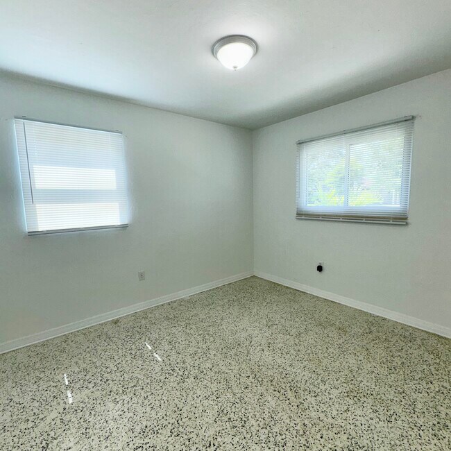 Building Photo - 2646 Cheryle Ln