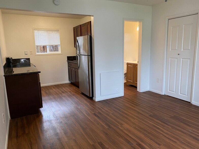 Building Photo - 1739 Sunset Cliffs Blvd