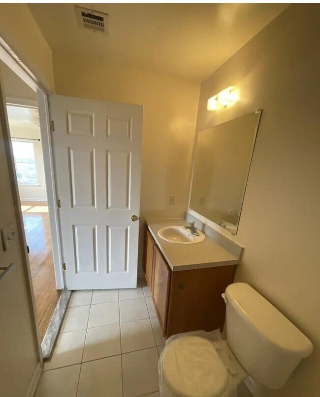 Building Photo - 13 Union St