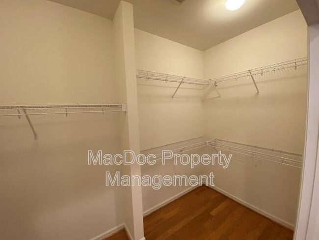 Building Photo - 1012 Maureen Dr