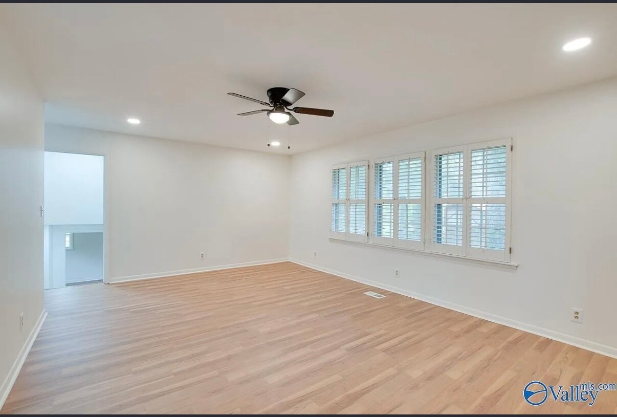 Living Room - 4701 Raton Blvd NW