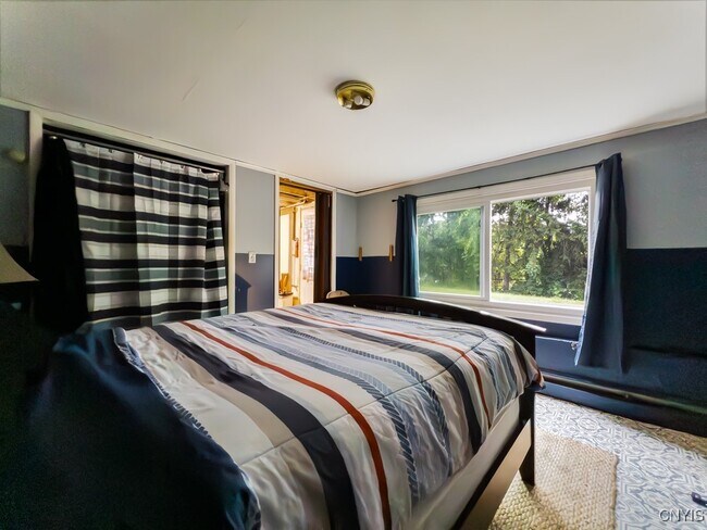 Building Photo - 7189 Coventry Rd N