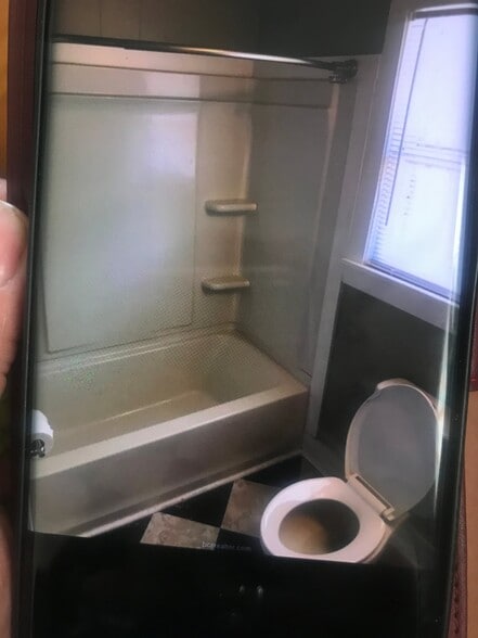 Building Photo - 205 W Evans St