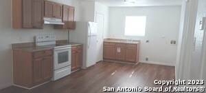 Building Photo - 926 Drury Ln