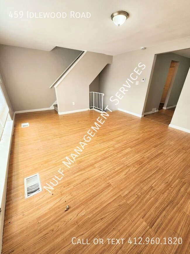 Building Photo - 459 Idlewood Rd