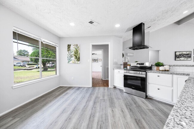 Building Photo - 13402 Tara Oak Dr