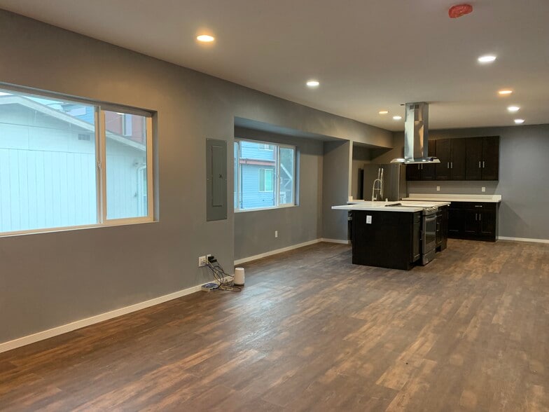 Building Photo - 1411 S Walker St