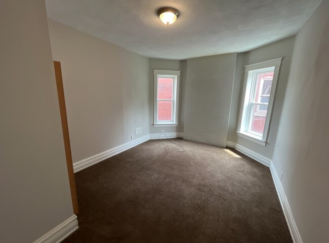 Building Photo - 3214 Natural Bridge Ave
