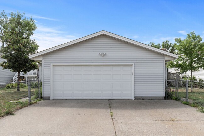 Building Photo - 4416 83rd Cir N