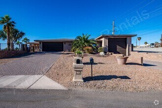 Building Photo - FURNISHED POOL HOME