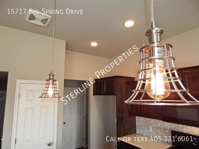 Building Photo - 15717 Big Spring Dr