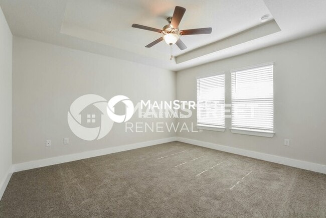 Building Photo - 3 Bedroom Pet-Friendly Home in Deland, FL with Main Street Renewal