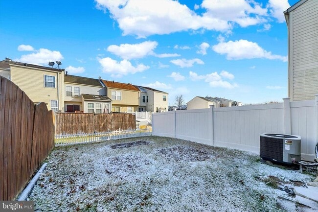 Building Photo - 5032 Finsbury Rd