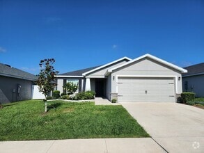 Building Photo - 4-Bedroom, 2-Bathroom in Winter Haven