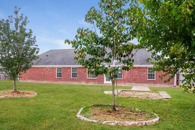 Building Photo - 2415 N Forest Hill Irene Rd