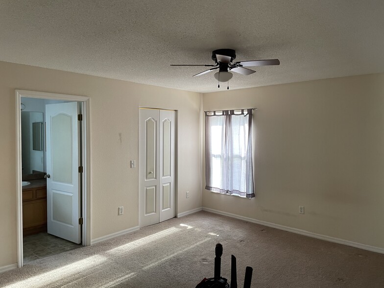 Master Bedroom with walk-in closet and master bath - 424 N Savary Ave