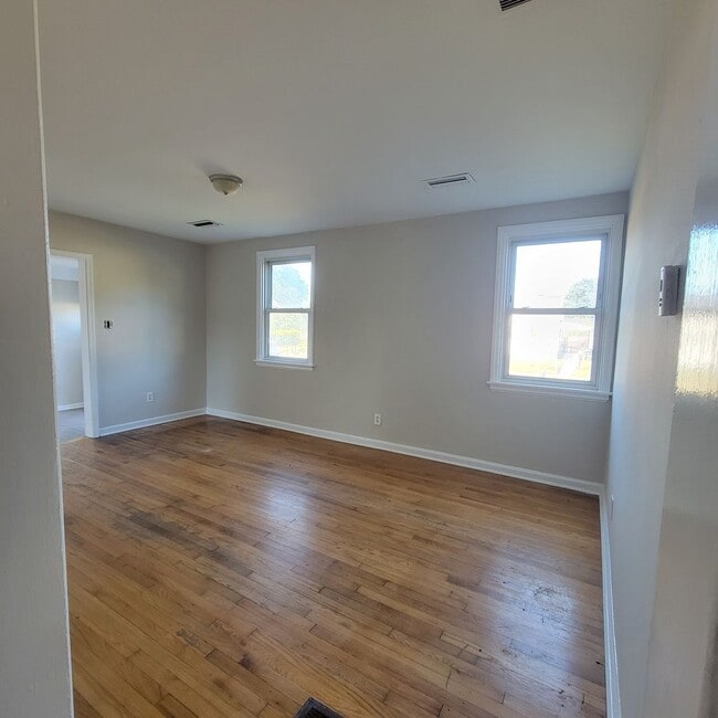 Building Photo - 1013 Garber St