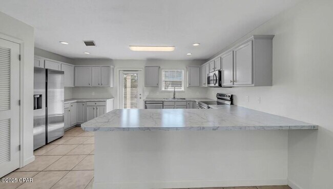Building Photo - 2108 Sterling Cove Blvd