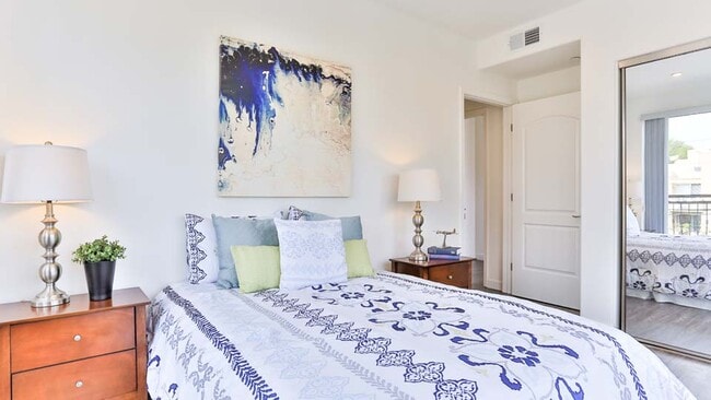 Building Photo - 4354 Teesdale Ave