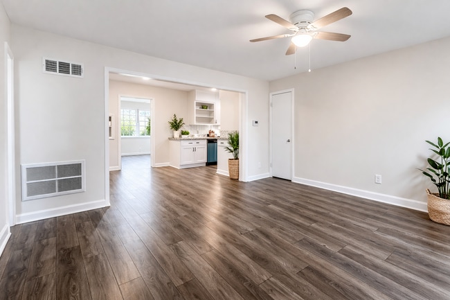 Building Photo - Beautifully Updated 3 Bedroom 2Bath Home in NE Wichita – $1525/month