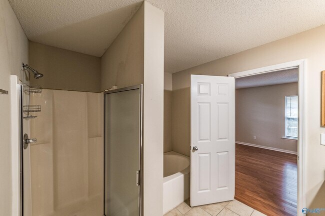 Building Photo - 135 Bremerton Dr SW