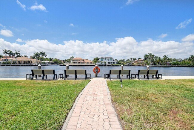 Building Photo - 1920 S Ocean Blvd