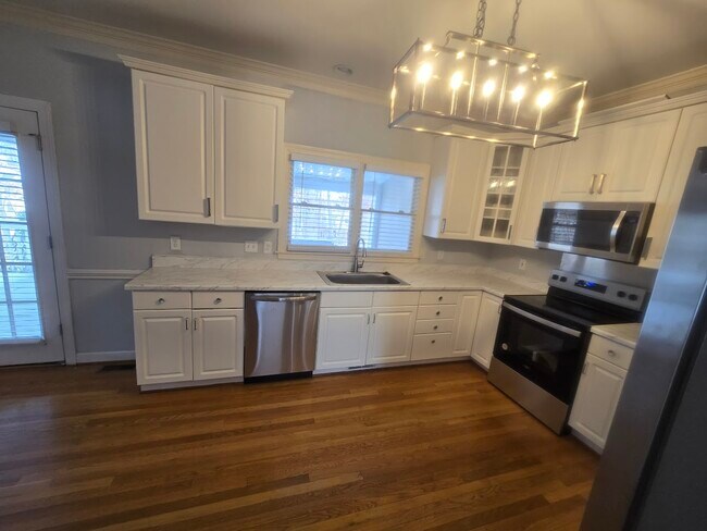 Building Photo - 3004 Honor Ct