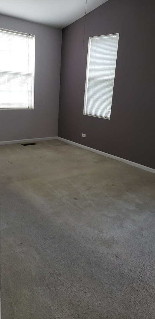 Building Photo - 124 E Bailey Rd