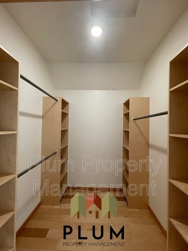 Building Photo - 1855 S 3rd St W