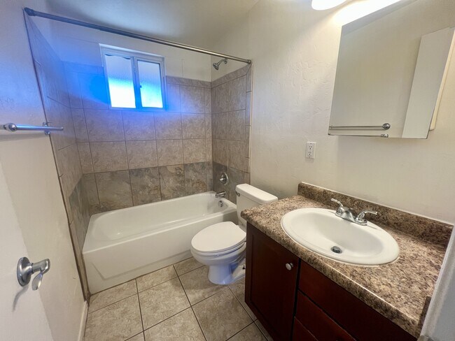 Building Photo - 2861 N Columbus Blvd