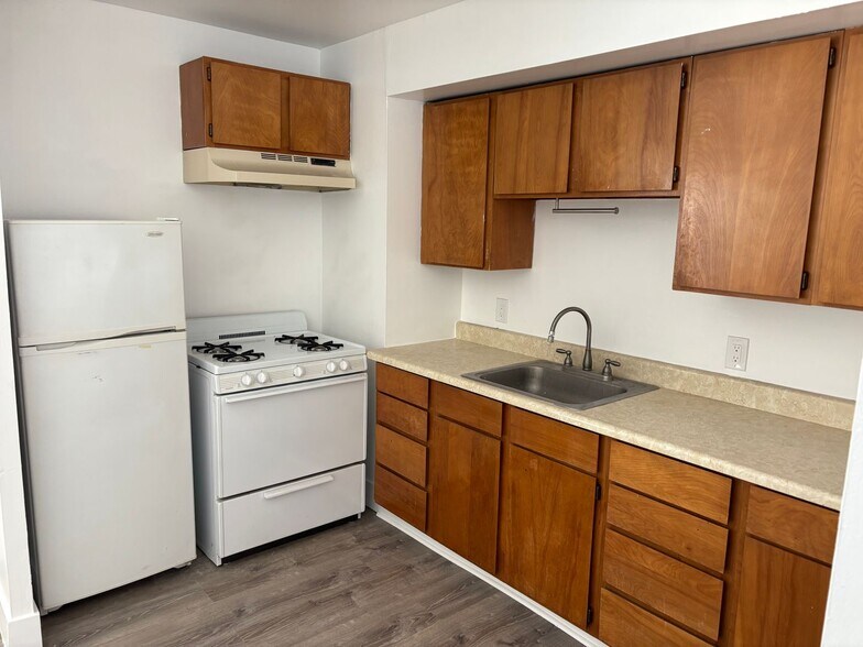 Building Photo - 344 E Santa Anita Ave