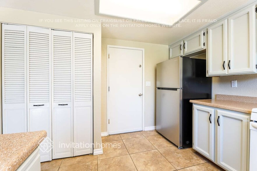 Building Photo - 645 Grider Dr