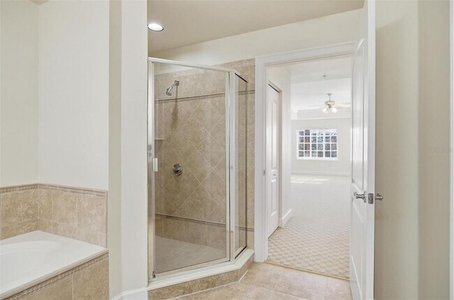 Building Photo - 102 Yacht Harbor Dr