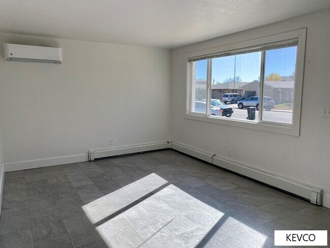 Building Photo - 1747-1759 E 16th St