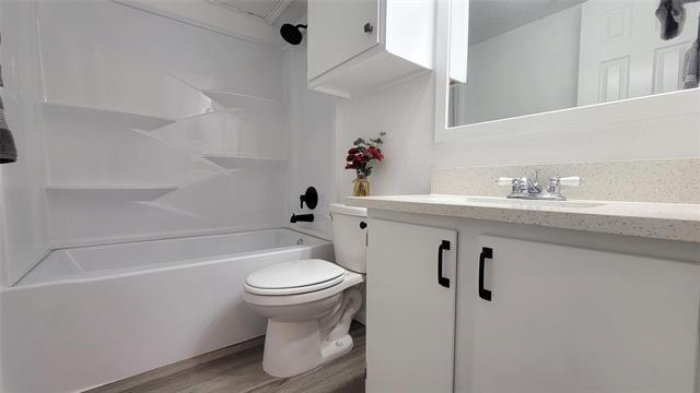 Building Photo - 4615 Country Creek Dr