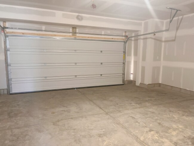 Building Photo - 1630 Lewes Castle Dr