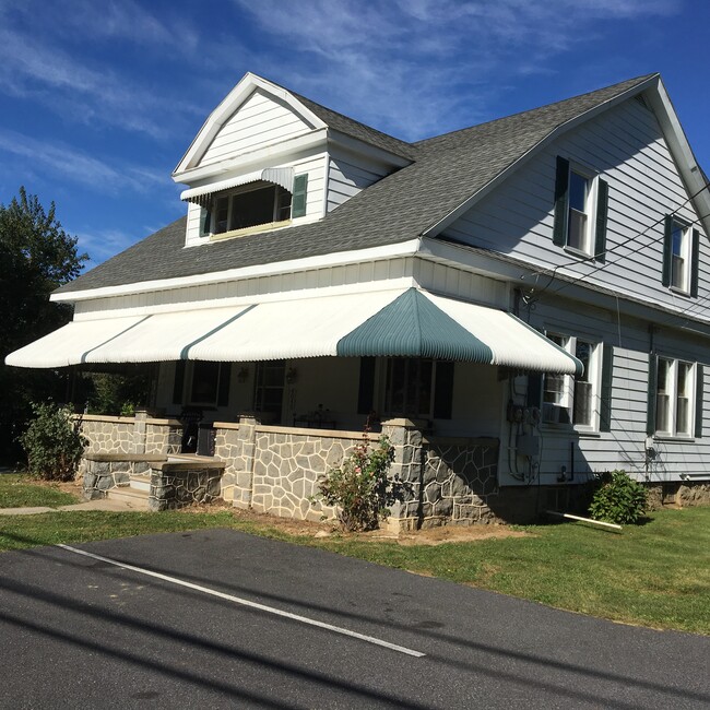 Primary Photo - 4045 Freemansburg Ave