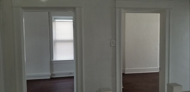 Building Photo - 3146 Keokuk St