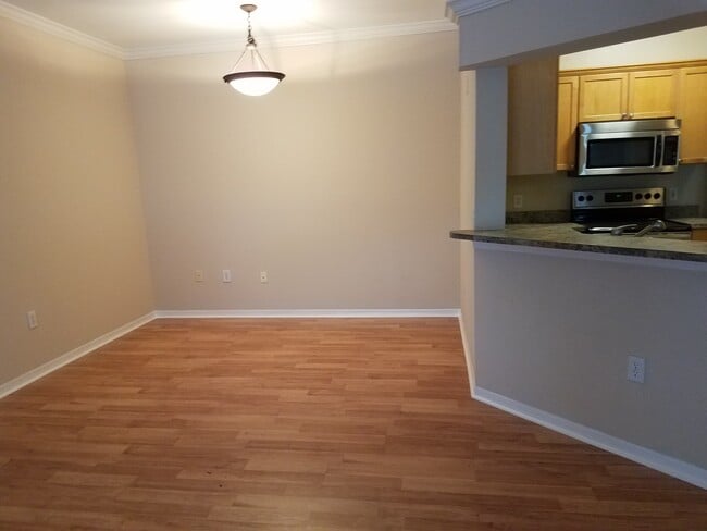 Dining Area - 10961 Burnt Mill Rd