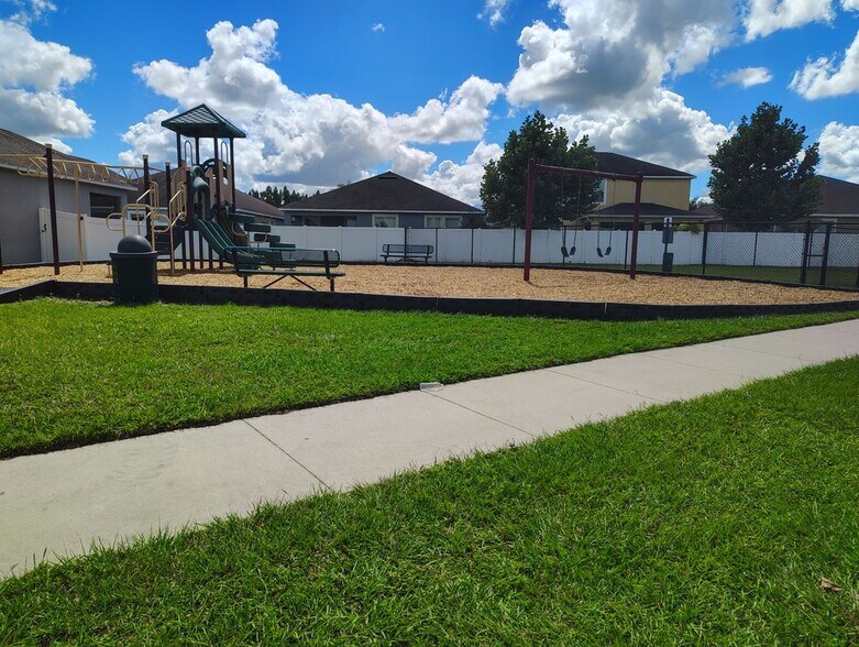 Building Photo - 11742 Winterset Cove Dr