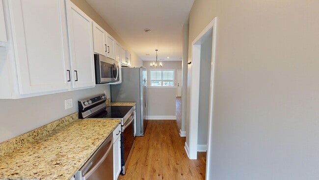 Building Photo - Spacious 2 Bed/2 Bath Townhomes With Flex Room in Columbia, TN!