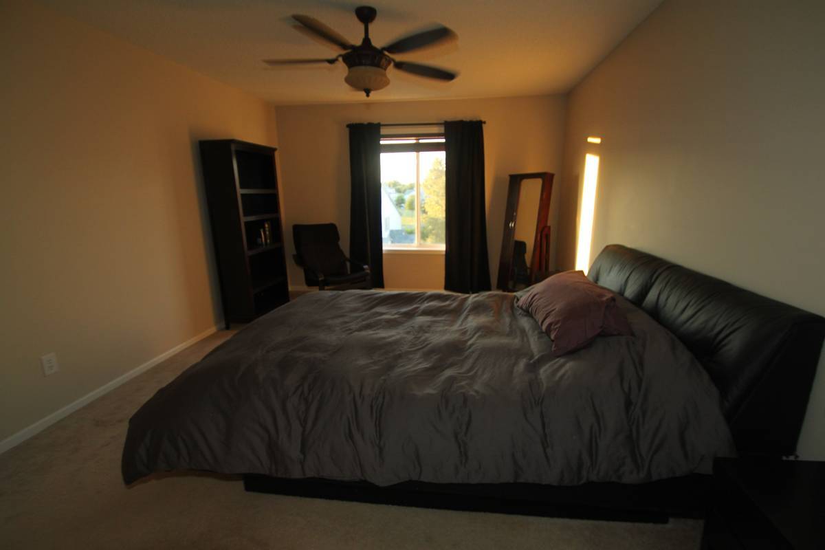 Master bedroom - 3843 Abercrombie Ln