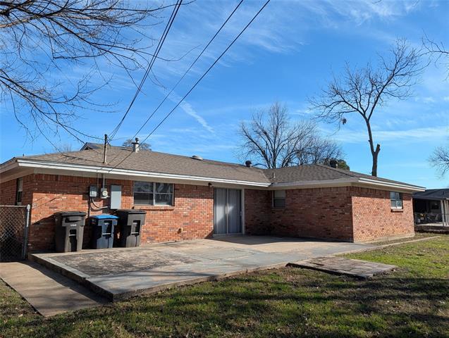 Building Photo - 6912 Chippendale Dr