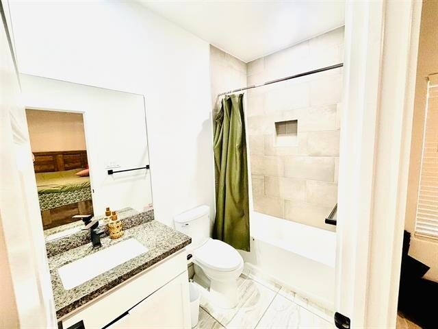 Building Photo - 5225 Anacahuita Dr