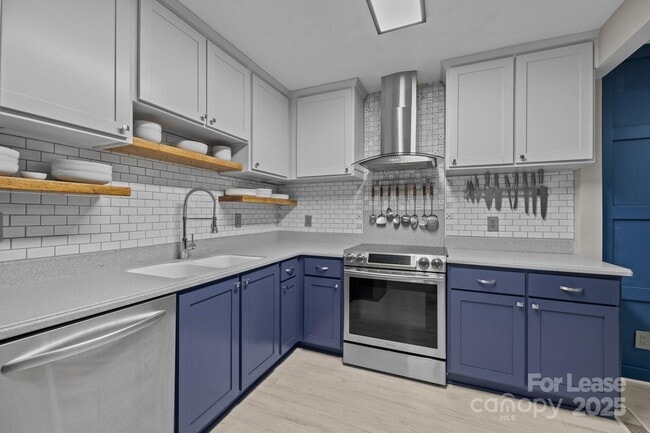 Building Photo - 222 Riverview Terrace