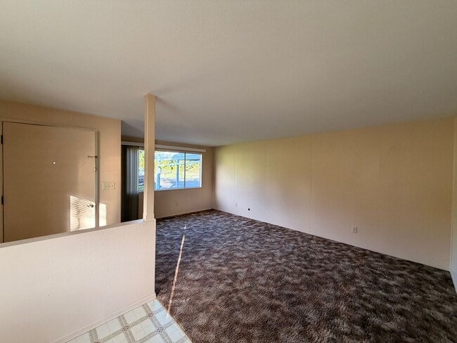 Building Photo - pzprop01