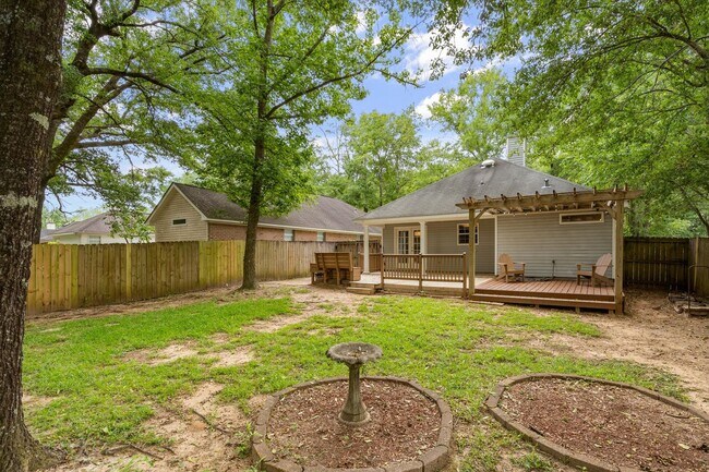 Building Photo - 1051 McNeil Ave