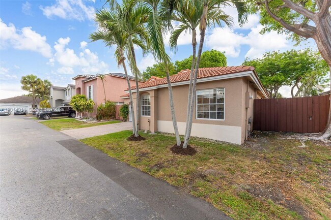 Building Photo - 8113 SW 157th Ct